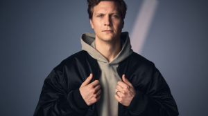 Portrettfoto av artisten Matoma
